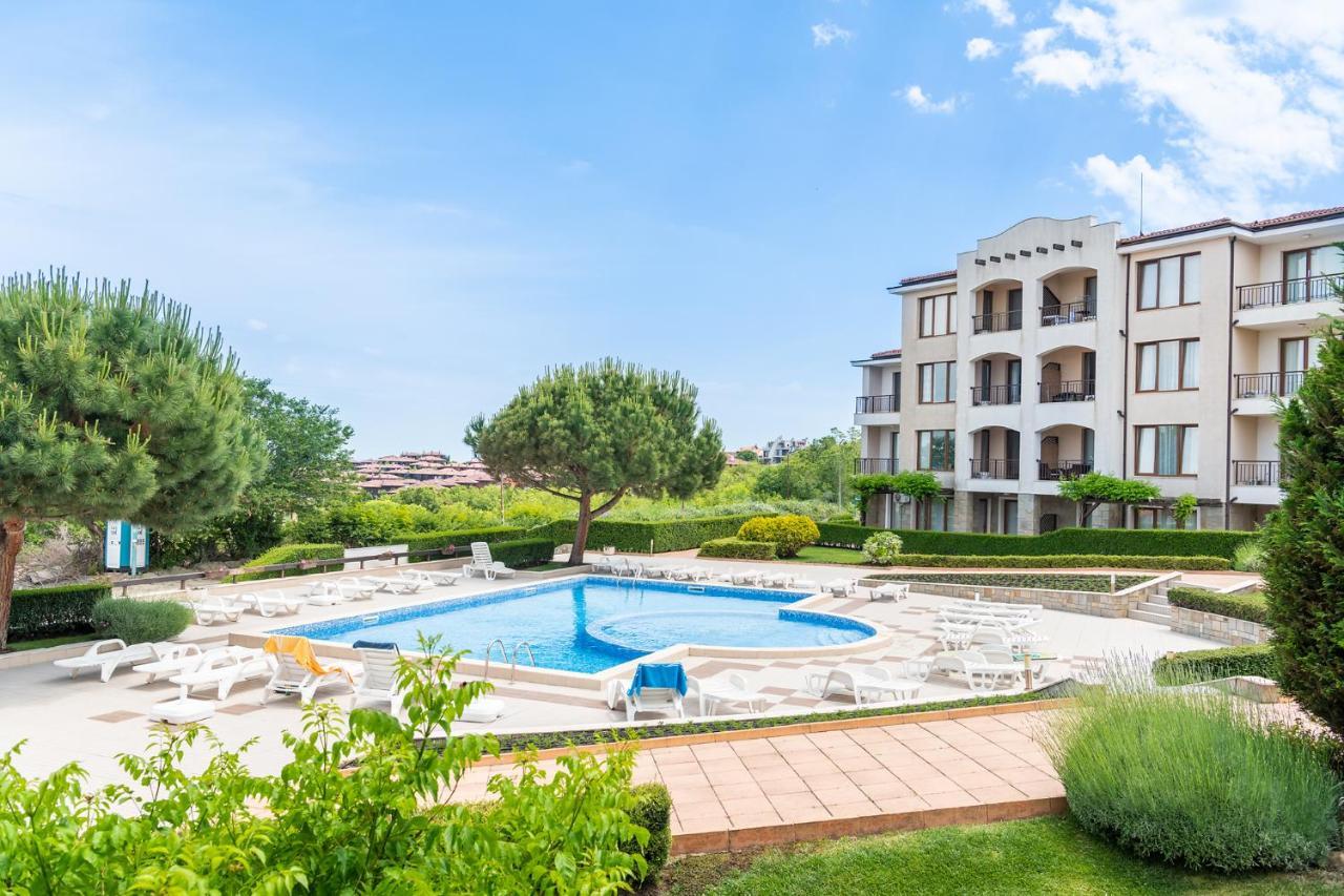 Созопол Парадайс Блу Апартаментс Apartment Luaran gambar